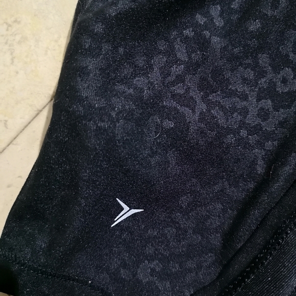 Girls Athletic Top! - Picture 3 of 13